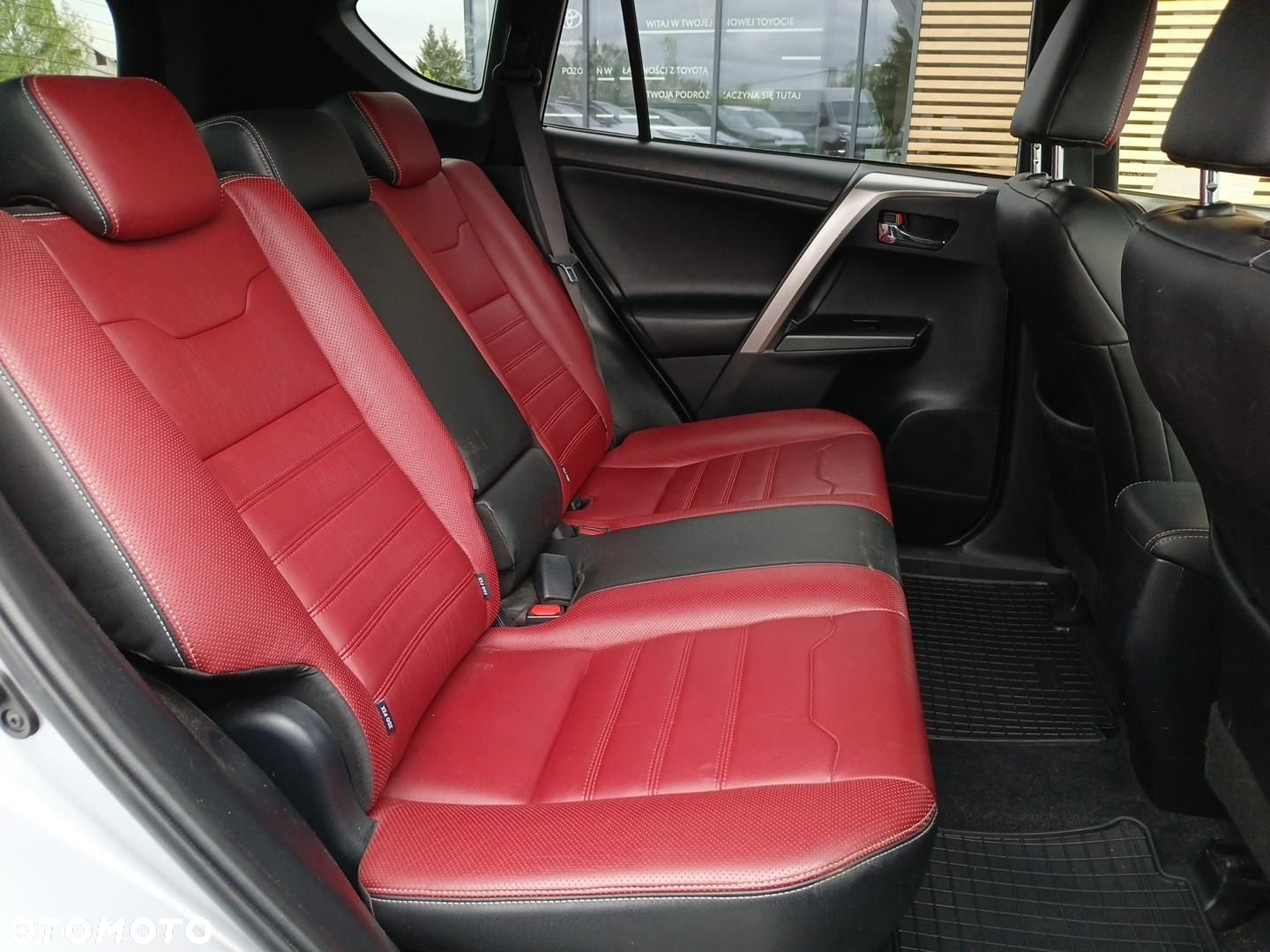 Toyota RAV4 - 21