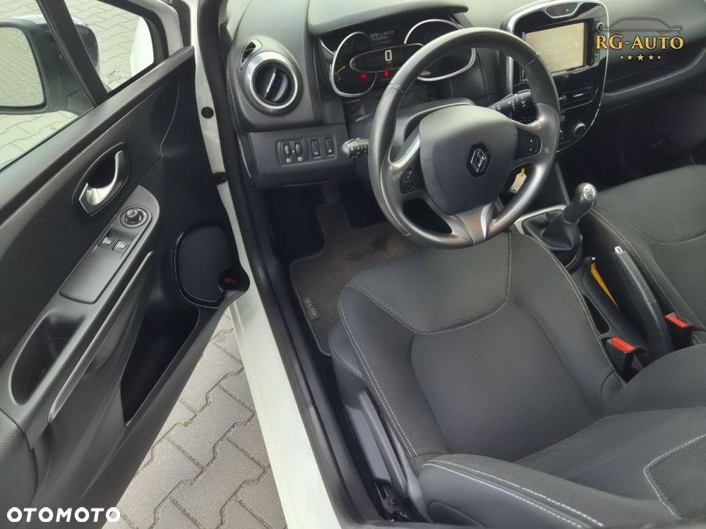 Renault Clio - 15