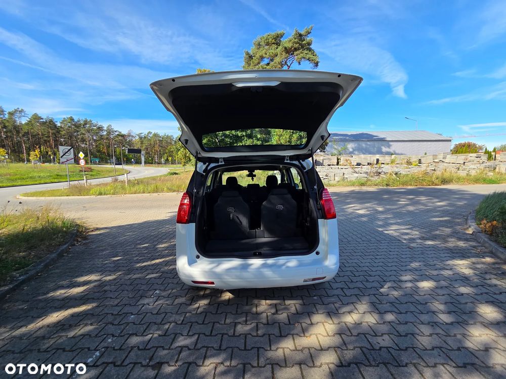 Peugeot 5008 - 12