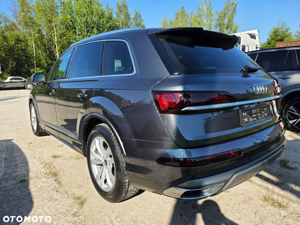 Audi Q7 - 7