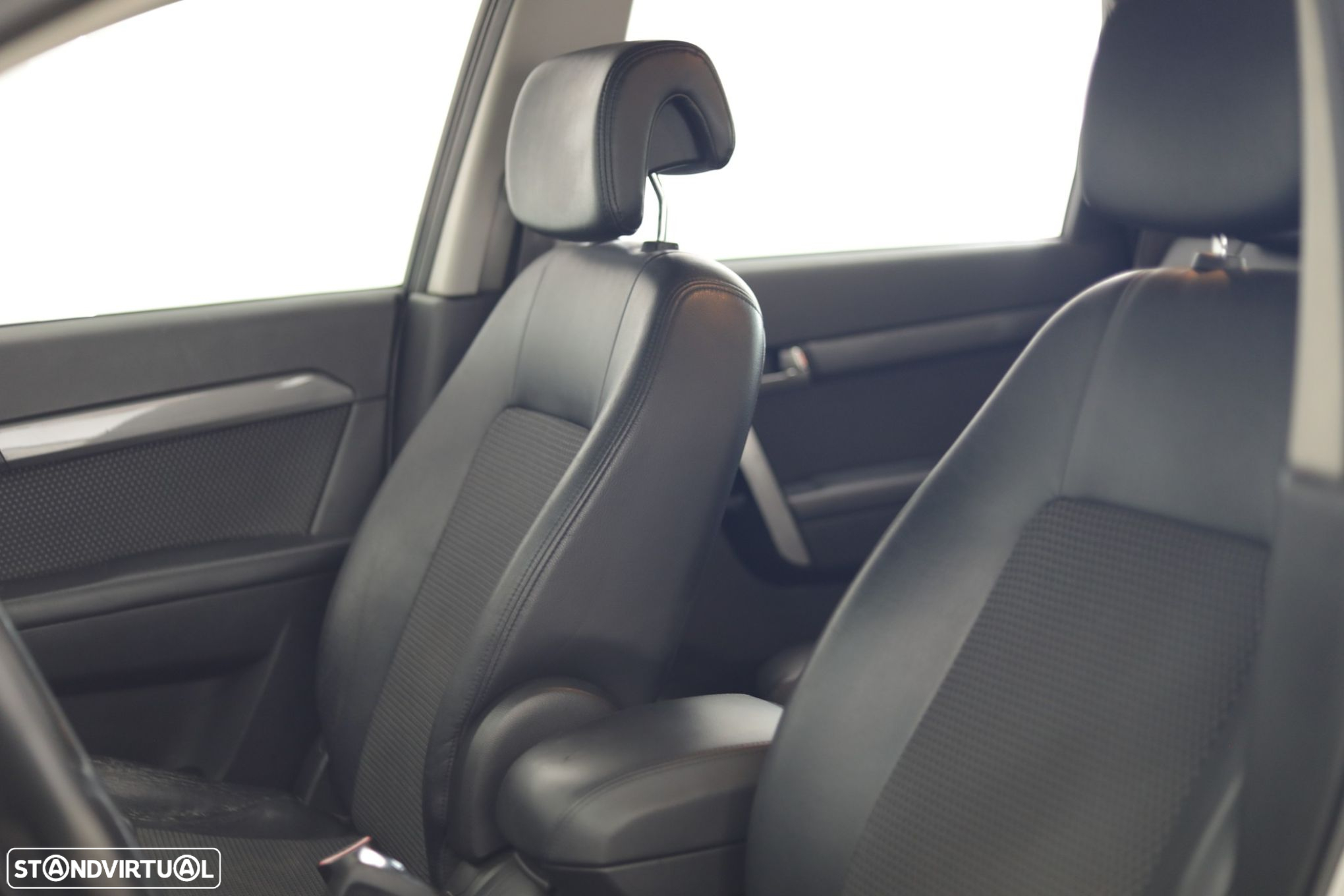 Chevrolet Captiva - 17