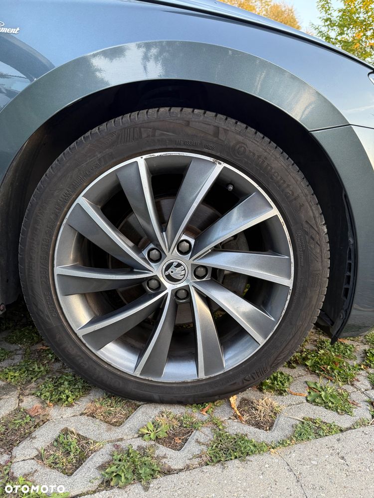 Skoda Superb 1.8 TSI L&K DSG - 37