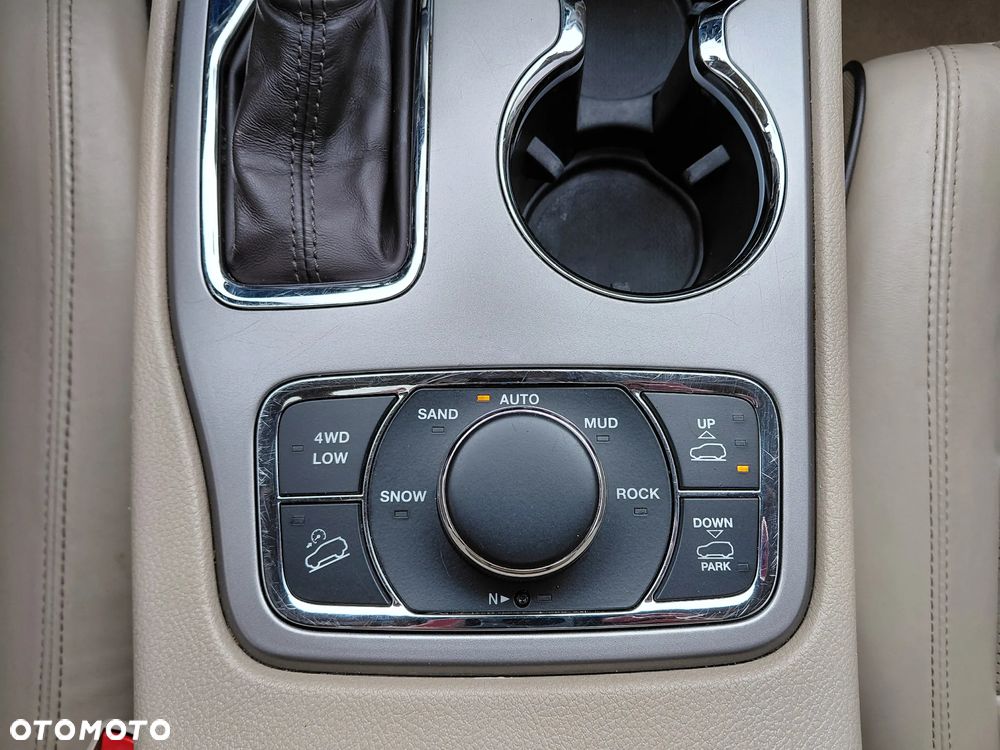 Jeep Grand Cherokee 3.6 V6 Overland - 19