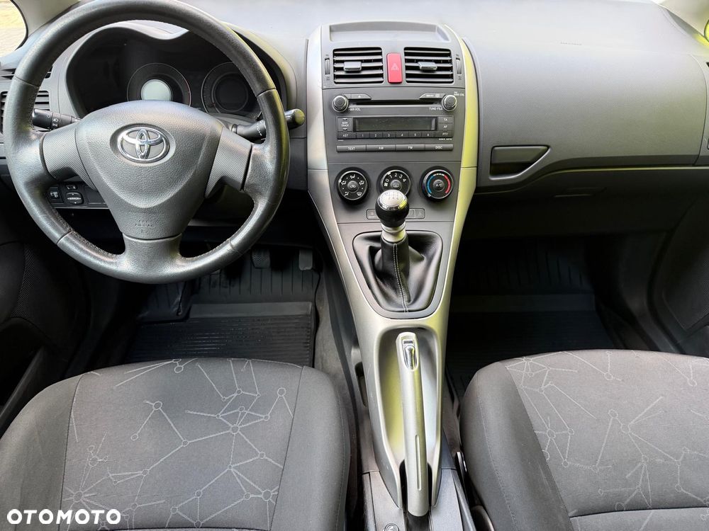 Toyota Auris 1.33 VVT-i Premium - 7