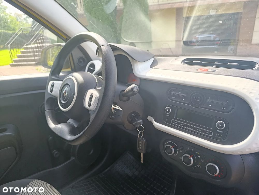 Renault Twingo SCe 70 Start&Stop Cosmic - 19