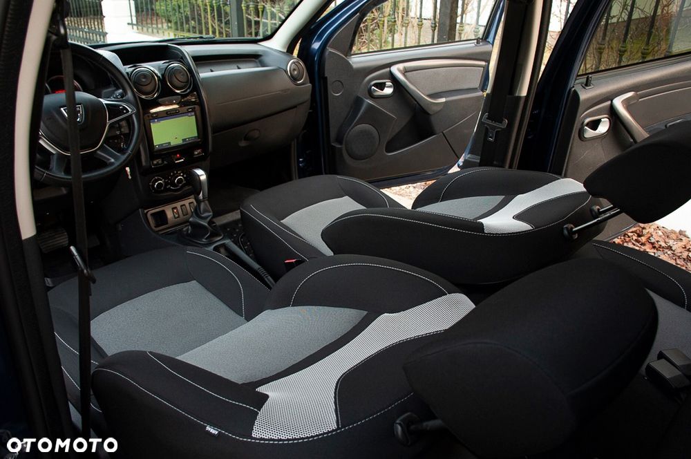 Dacia Duster dCi 110 FAP 4x2 EDC Blackshadow - 21
