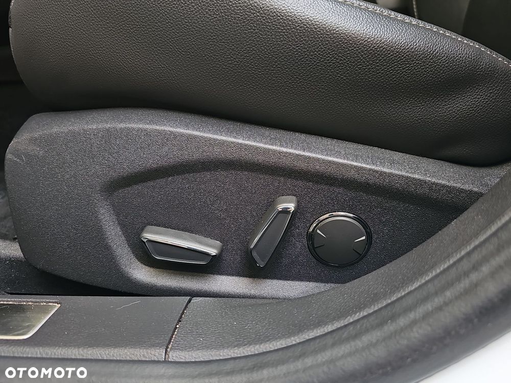 Ford Mondeo - 27