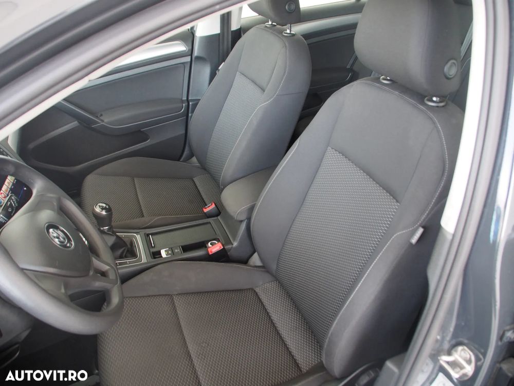 Volkswagen Golf 1.6 TDI Trendline - 6
