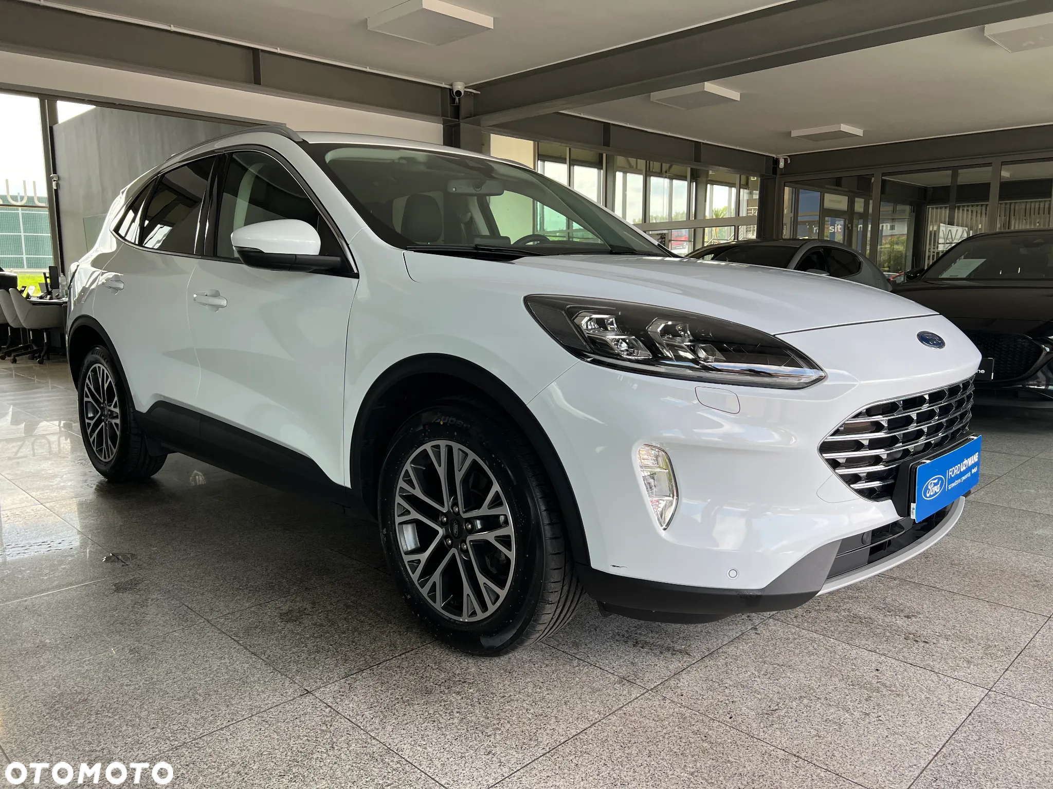 Ford Kuga 1.5 EcoBoost FWD Titanium - 4