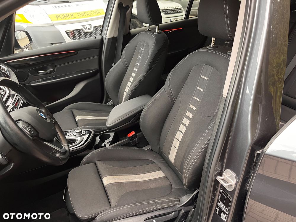 BMW Seria 2 218d Gran Tourer Sport Line - 11