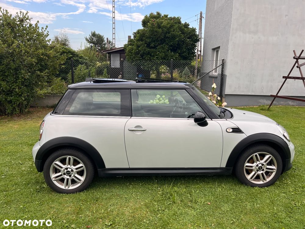MINI Cooper Standard - 6