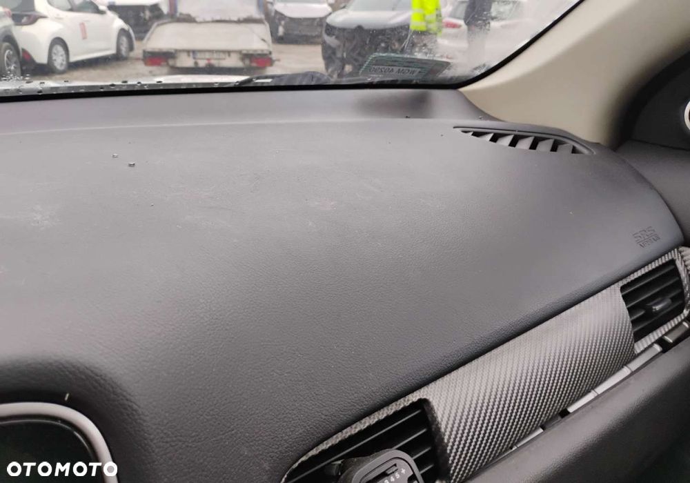 Mitsubishi Outlander - 20