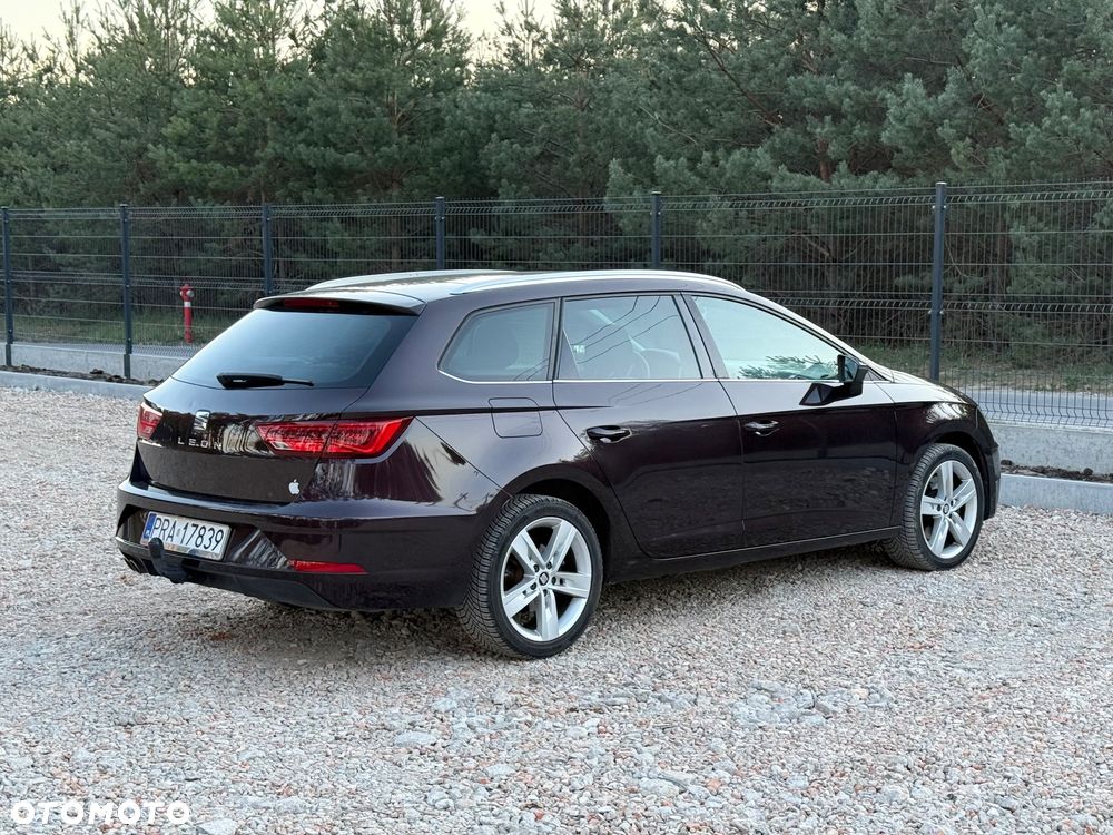 Seat Leon 2.0 TDI DPF Start&Stop DSG XCELLENCE - 33