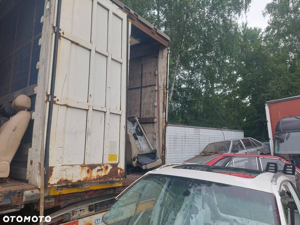 KOMPLET FOTELI LEWY PRAWY PRZÓD KANAPA TYŁ BOCZKI CHRYSLER GRAND VOYAGER IV - 18