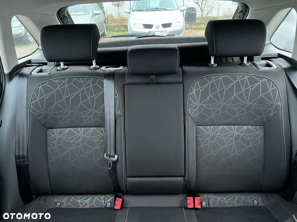 Skoda RAPID 1.4 TSI DSG Clever - 15