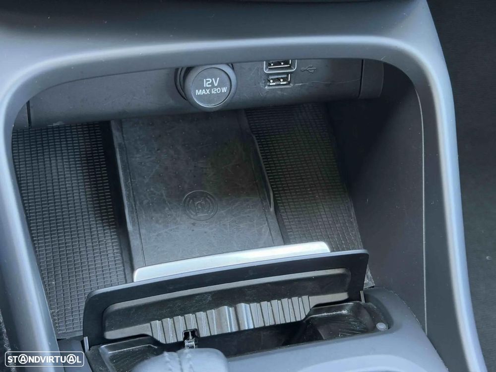 Volvo XC 40 1.5 T3 Momentum Plus Geartronic - 53
