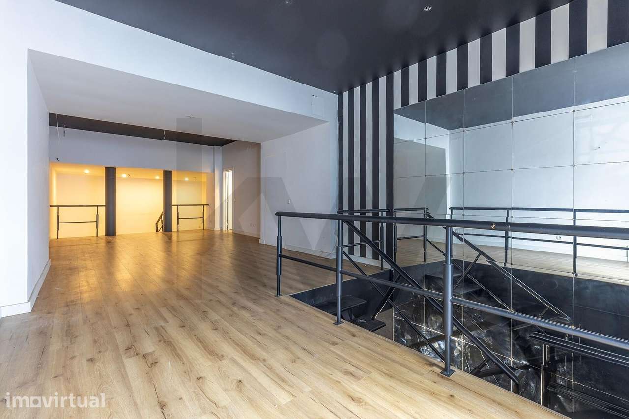 Loja com 217m2 em Localização de Prestígio | Campo de Ourique, Junto a - Grande imagem: 5/24