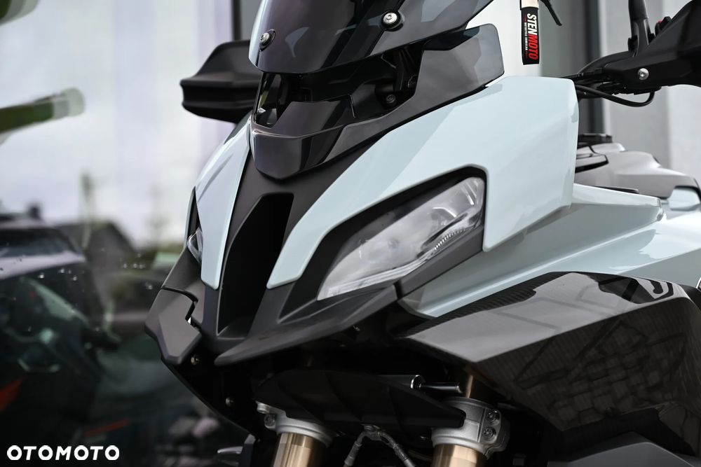 BMW XR - 12