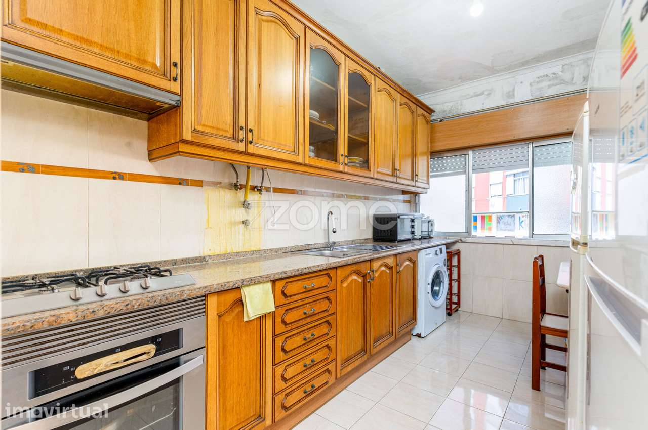 Apartamento T3 na Mina de Água - Grande imagem: 3/25