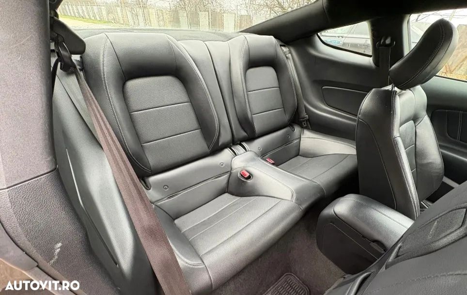 Ford Mustang 2.3 Eco Boost Aut. - 10