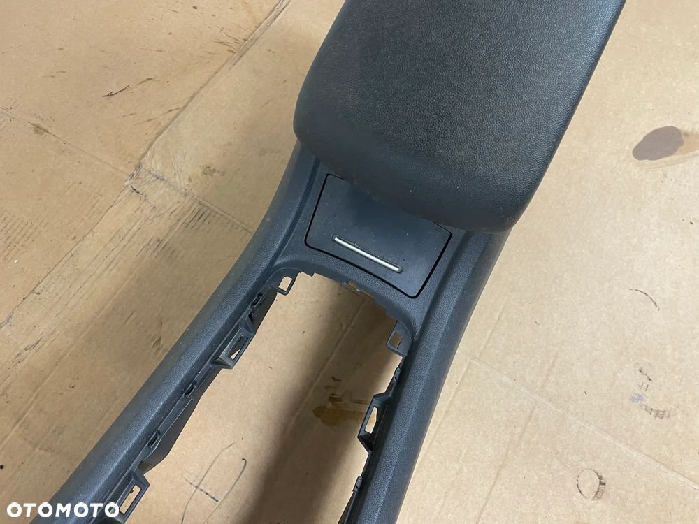 CITROEN C5 III X7 TUNEL ŚRODKOWY PODŁOKIETNIK - 4