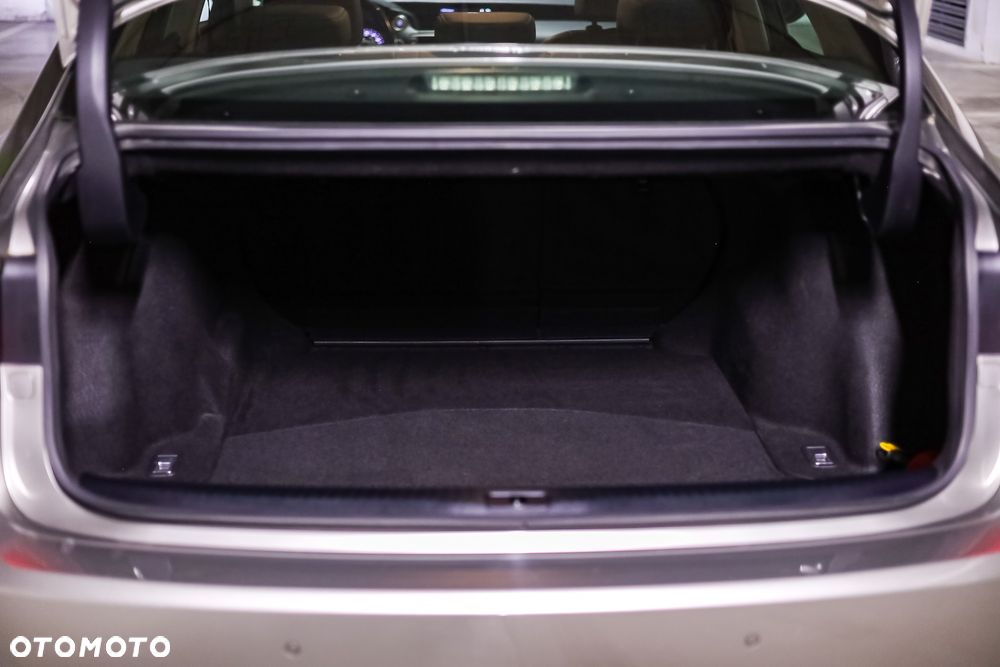 Lexus IS 200t / 300 Elegance - 37