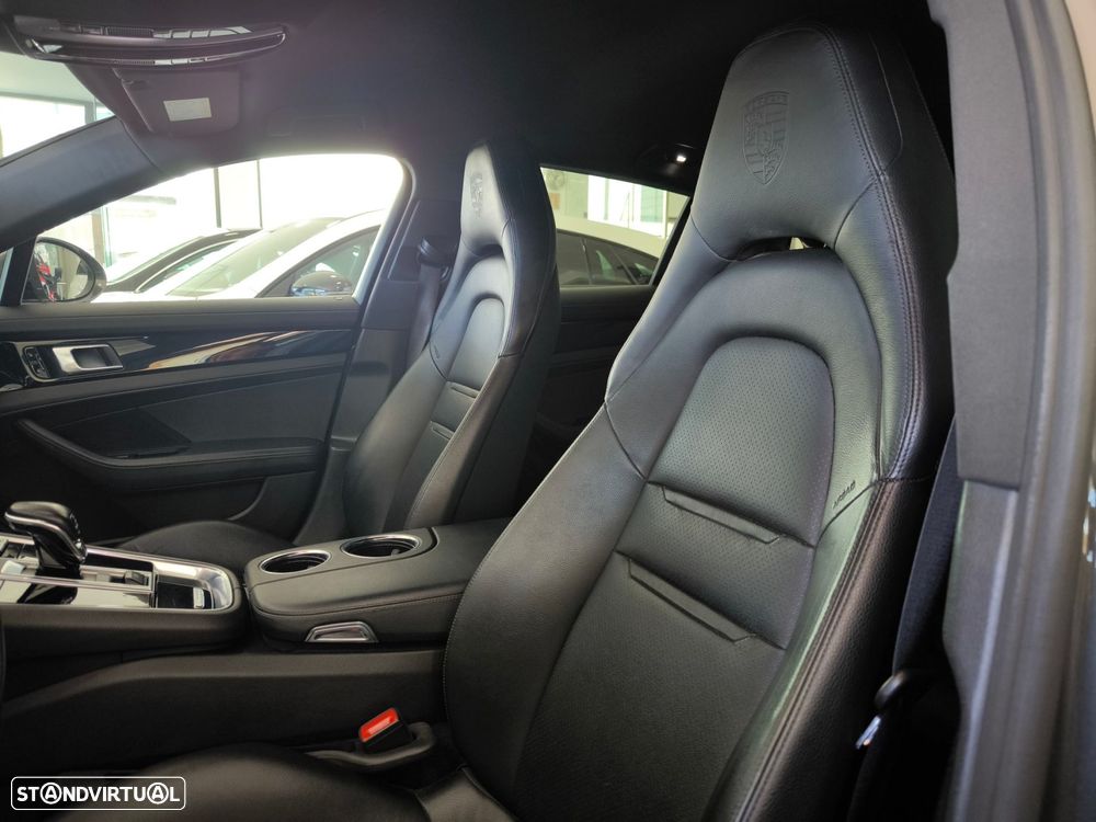Porsche Panamera - 11