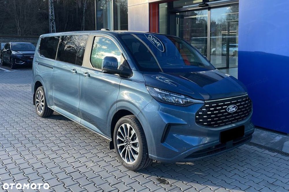 Ford Tourneo Custom - 2