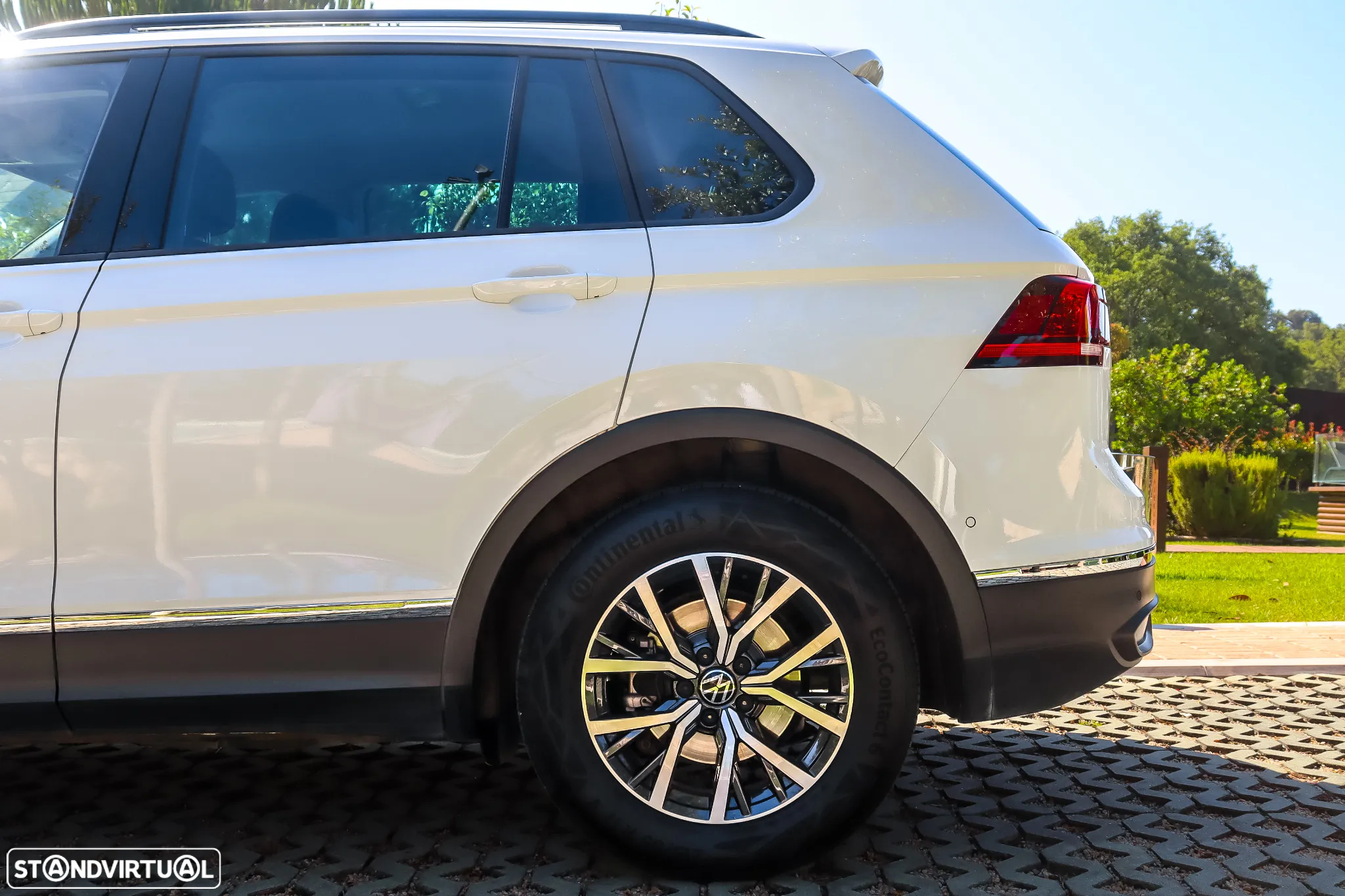 VW Tiguan 1.5 TSI Confortline - 9