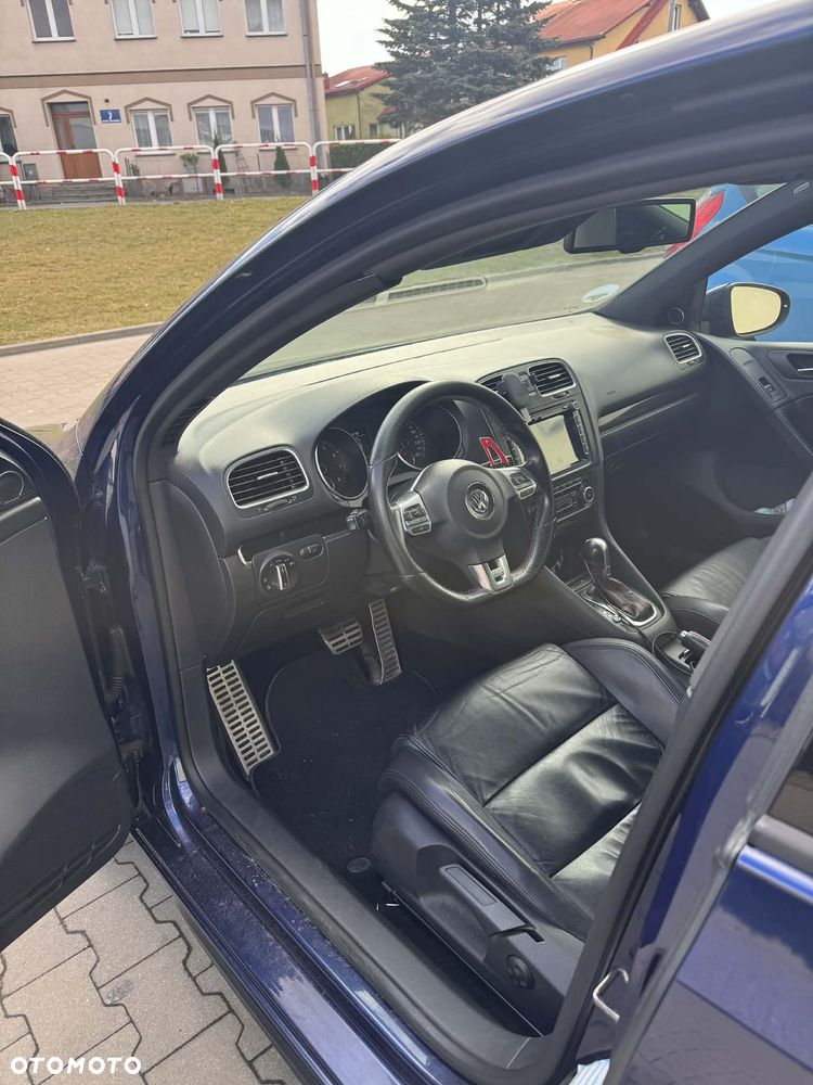 Volkswagen Golf - 6