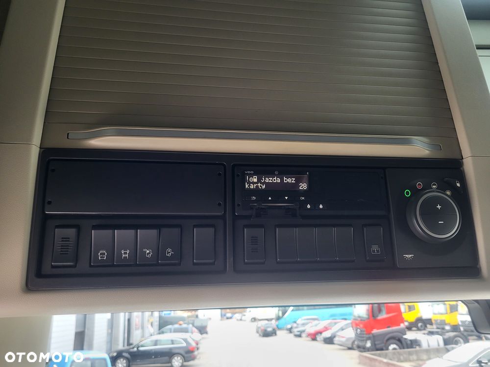 Volvo FH 460 / STANDARD / XXL / i SAVE / EURO 6/ GLOBETROTTER/ / AUTOMAT/SERVIS /2019/ KAMERA/ SKÓRY/ XENON /PERFEKCYJNY STAN / ZABUDOWY  MIĘDZYOSIOWE/ - 31