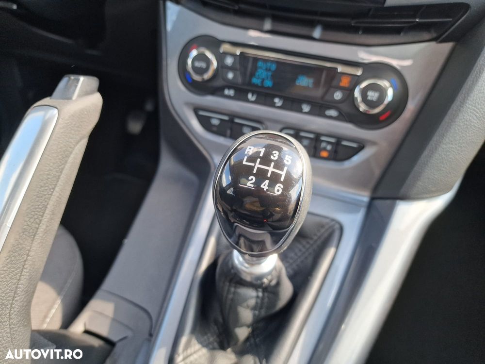 Ford Focus 1.6 TDCI DPF Start-Stopp-System Titanium - 5