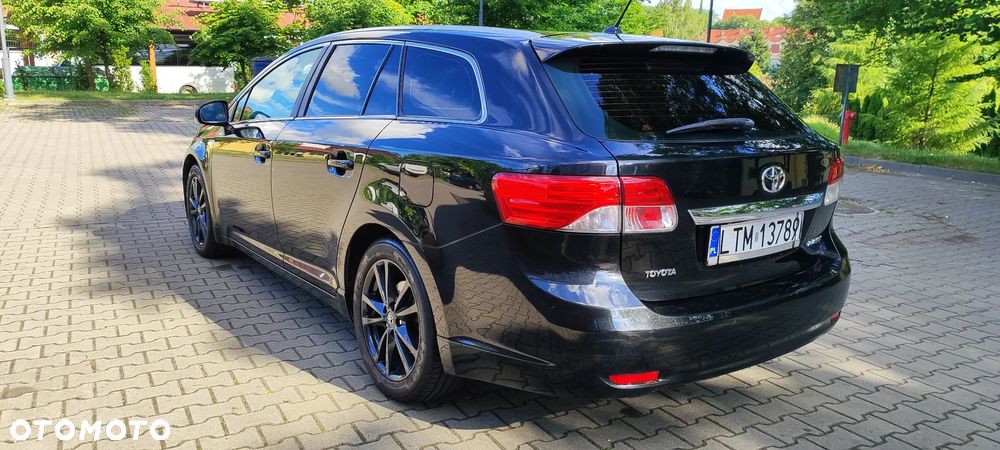 Toyota Avensis 1.8 Sol - 6