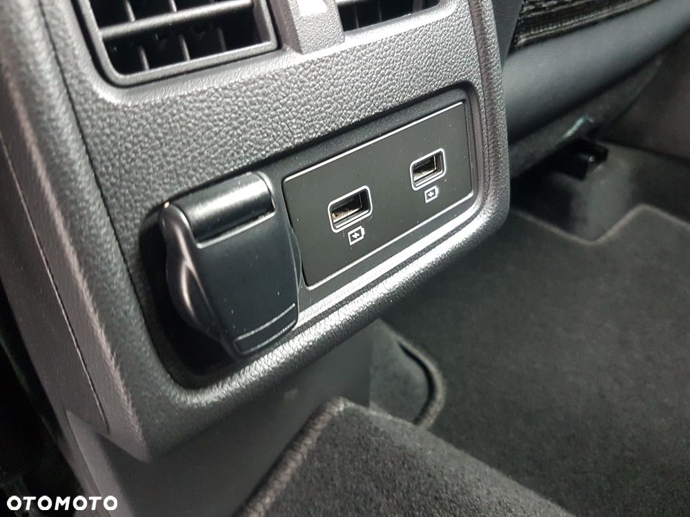 Renault Captur 1.6 E-TECH Plug-In Initiale Paris - 22