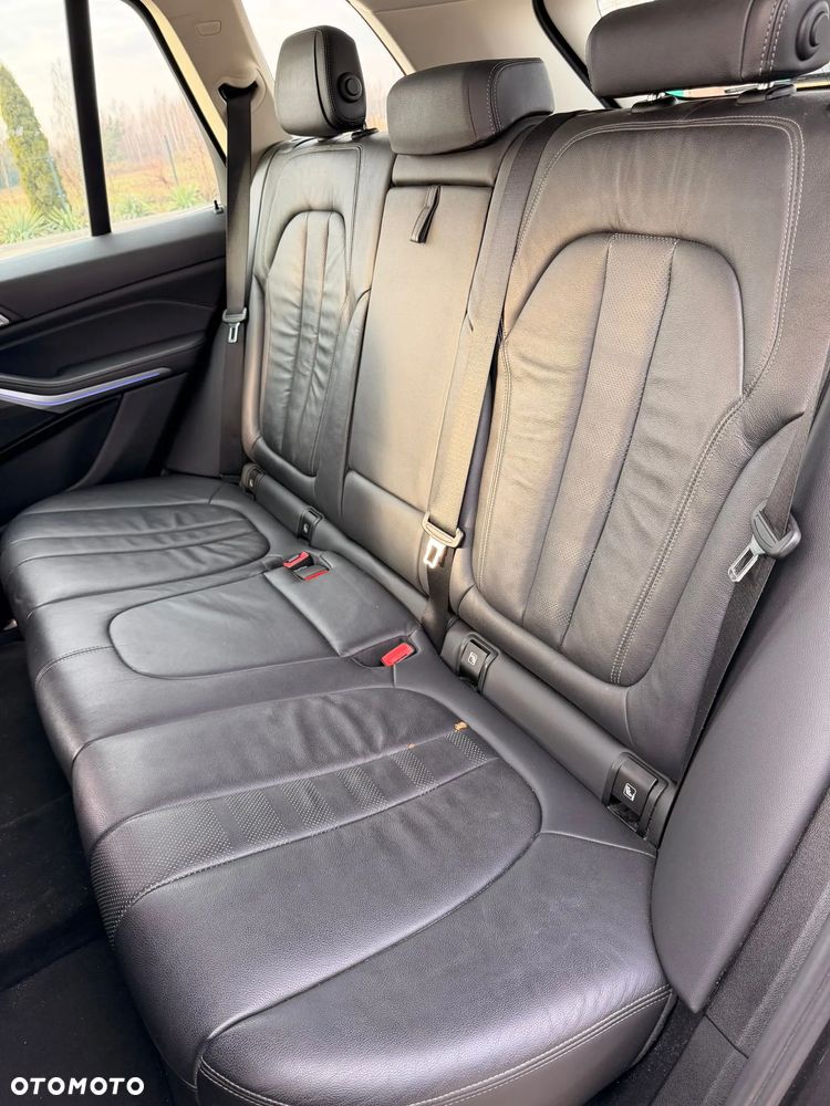 BMW X5 xDrive25d Sport-Aut - 7