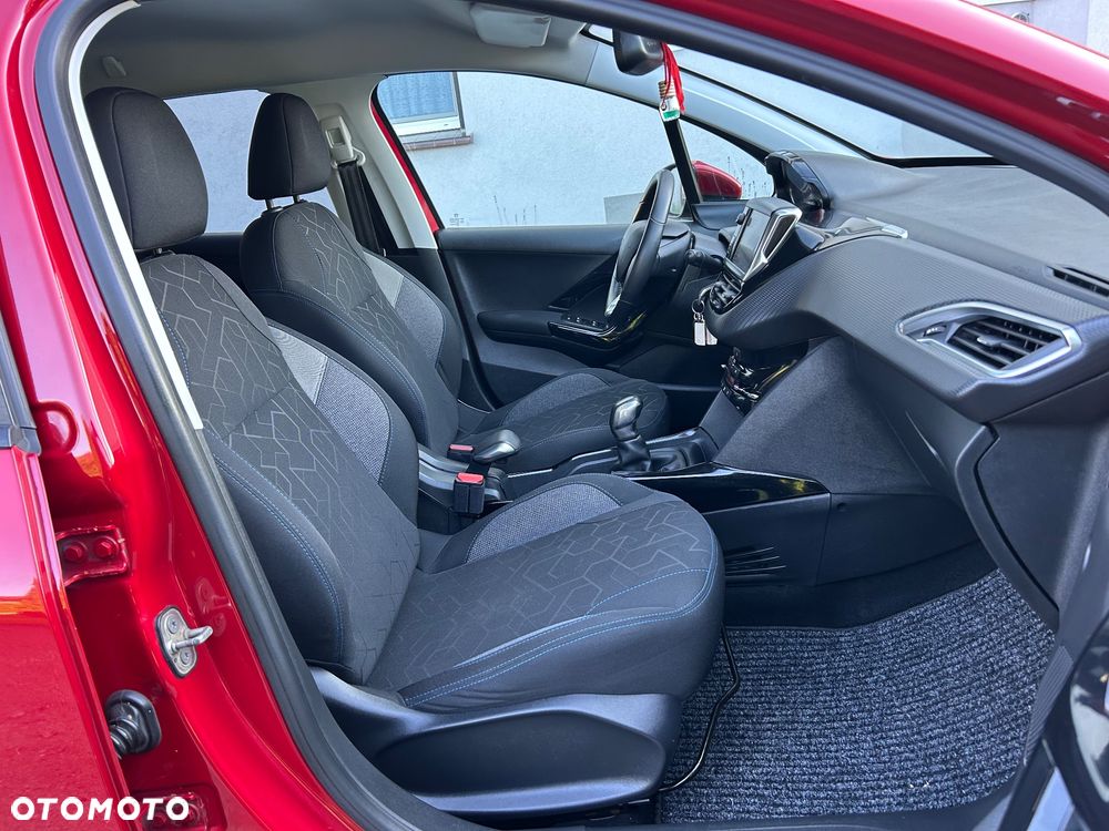 Peugeot 2008 - 13