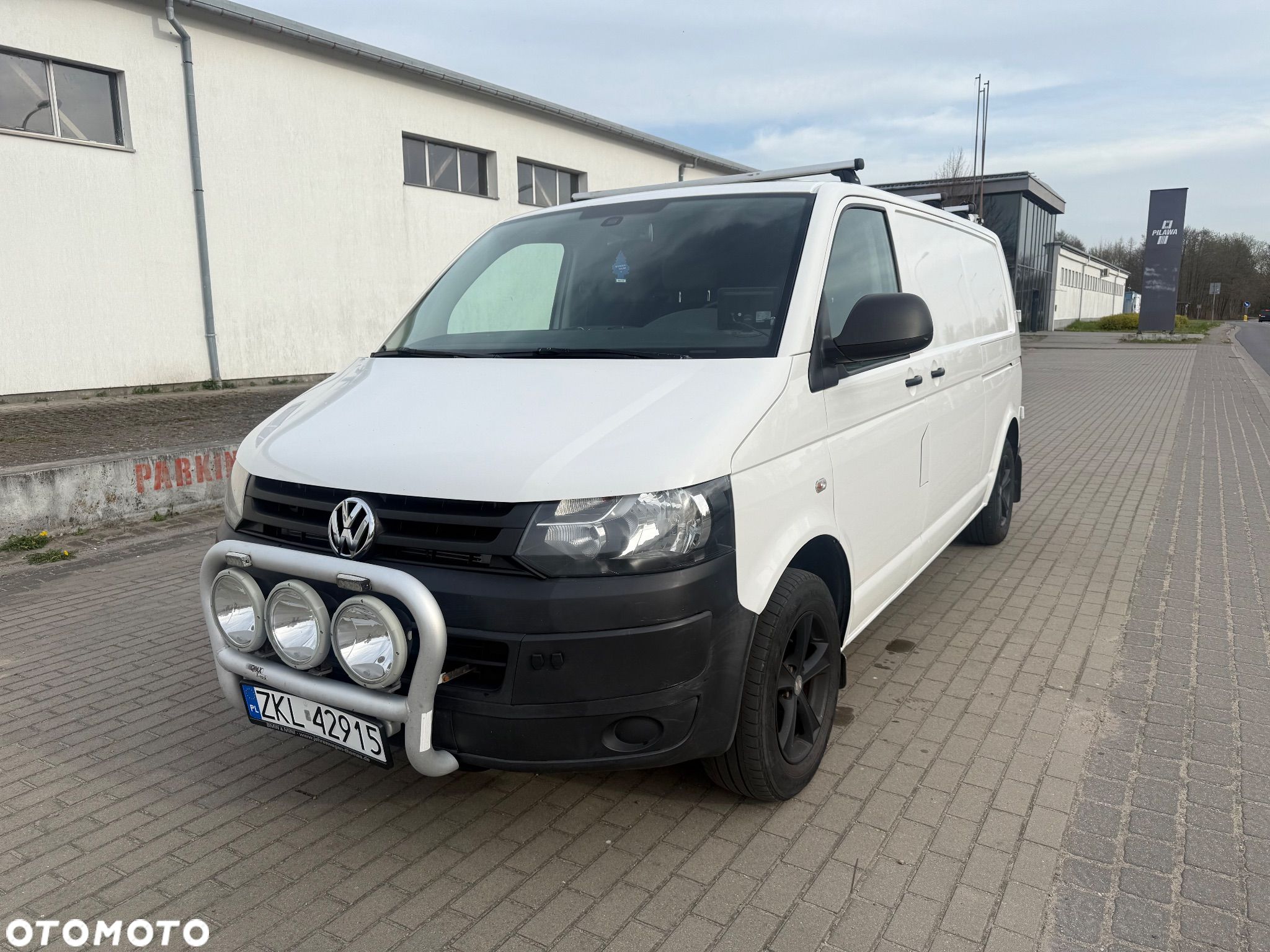 Volkswagen Transporter - 1