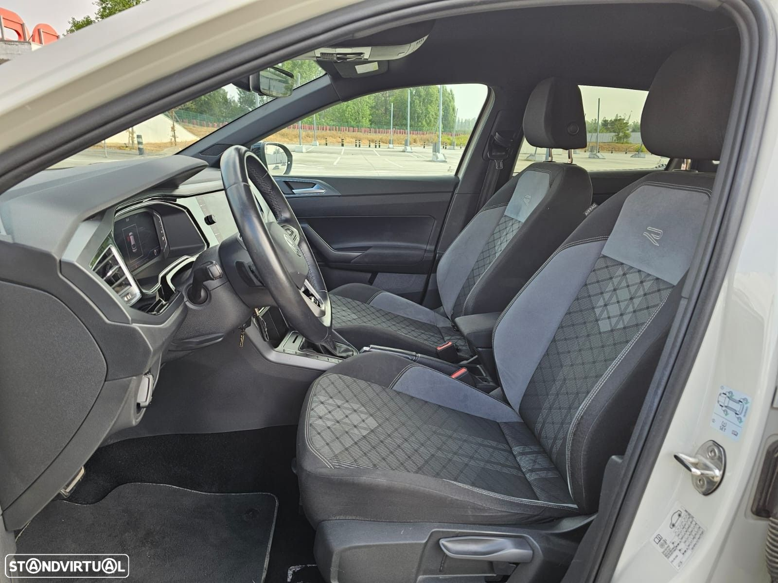 VW Taigo 1.0 TSI R-Line DSG - 14