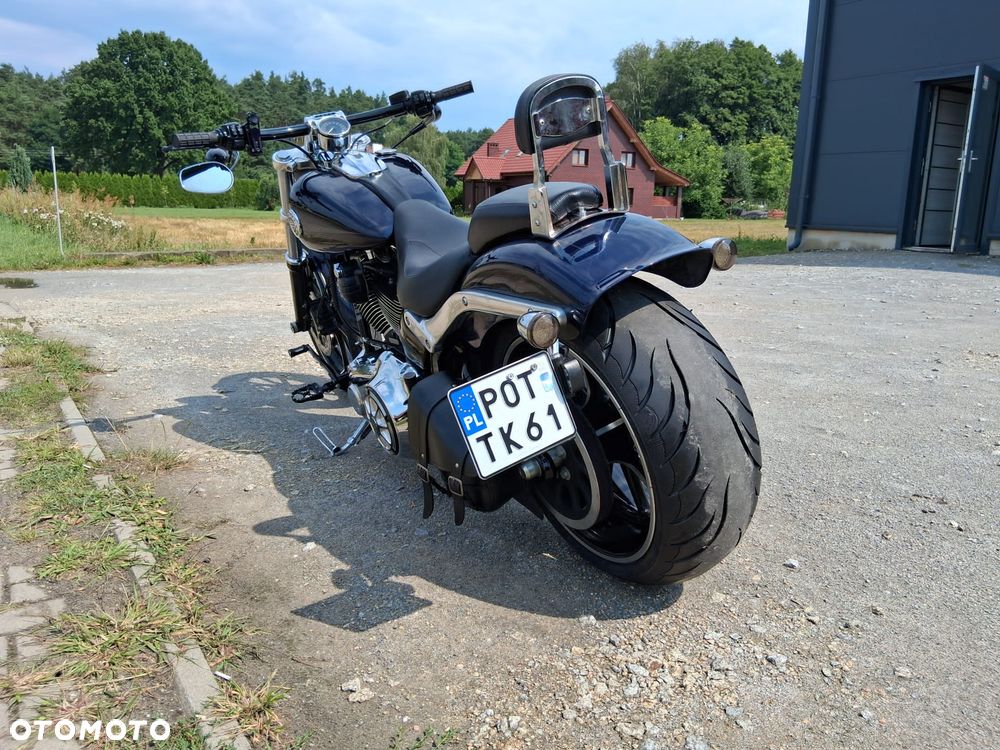 Harley-Davidson Softail Breakout - 8