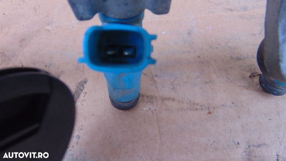 Rampa injectoare Toyota Yaris motor 1.3 benzina an 2005-2011 - 3
