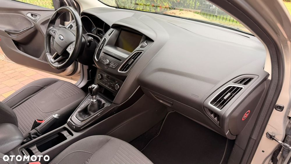 Ford Focus - 9
