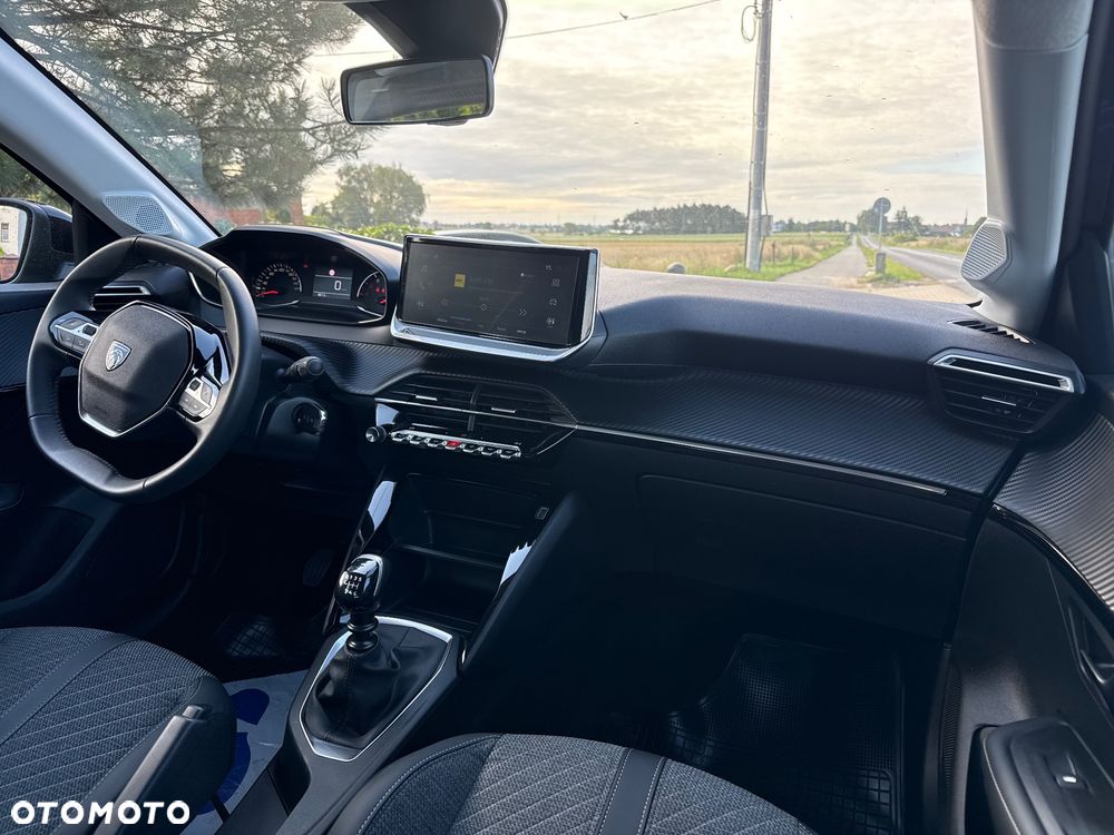 Peugeot 208 PureTech 100 Business - 15