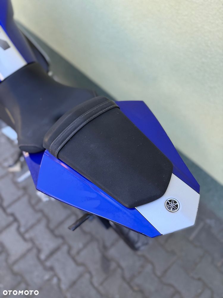 Yamaha YZF - 21