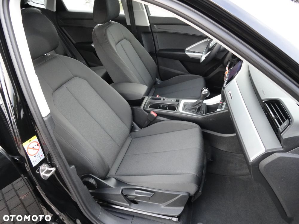 Audi Q3 Sportback 35 TFSI S tronic - 11