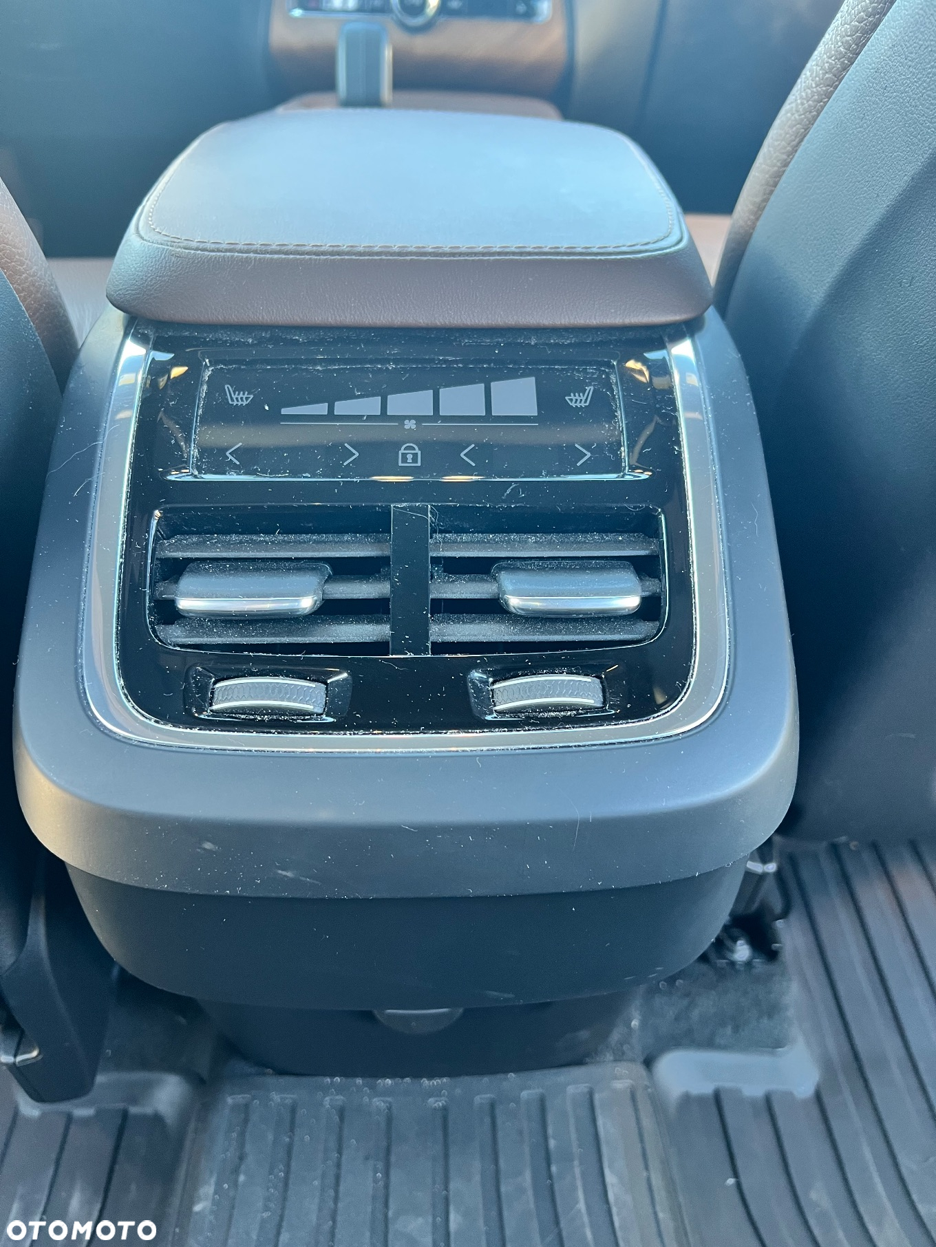 Volvo XC 90 - 21