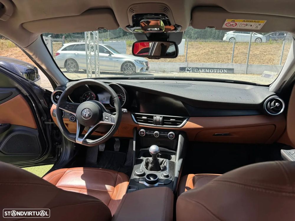 Alfa Romeo Giulia 2.2 Super - 26