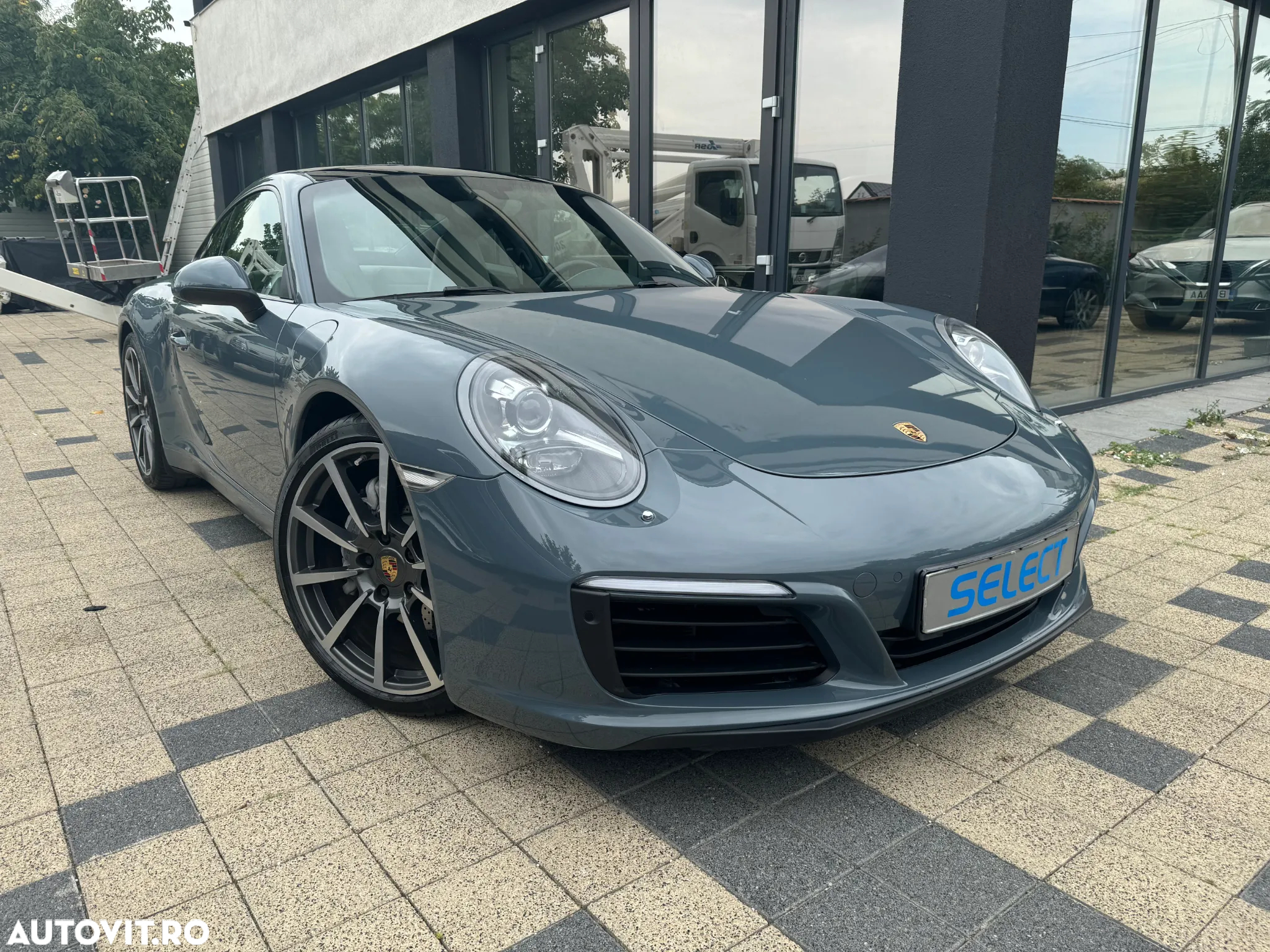 Porsche 911 Carrera PDK - 2