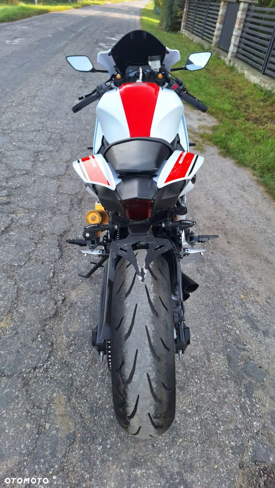 Yamaha R7 - 31