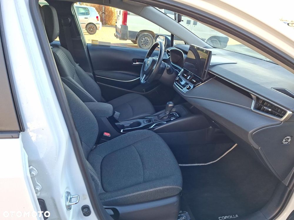 Toyota Corolla 1.8 Hybrid Comfort - 9