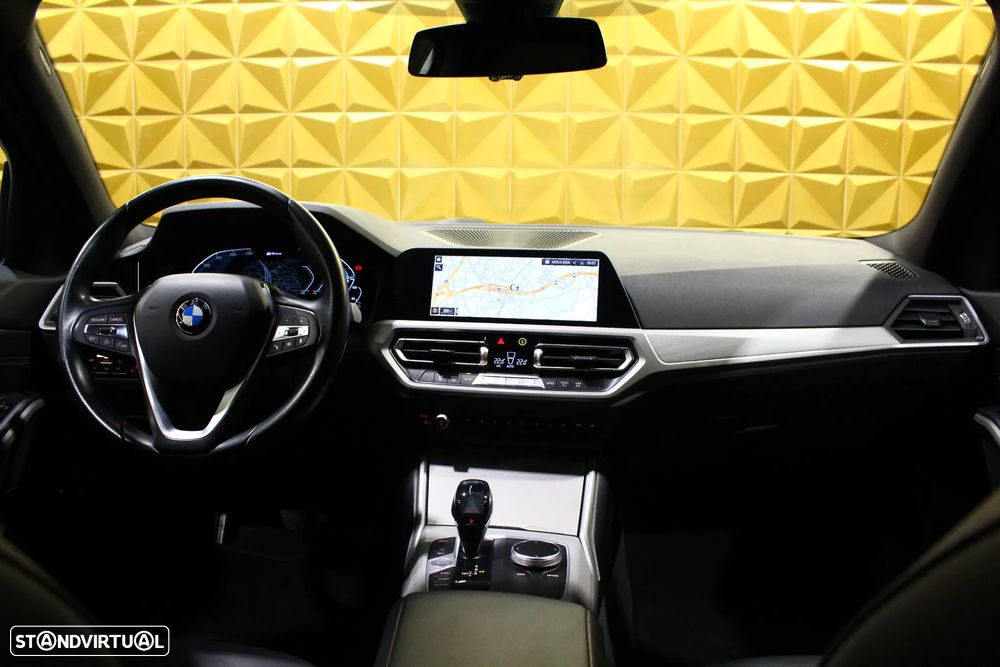 BMW 320 e Line Sport Auto - 13